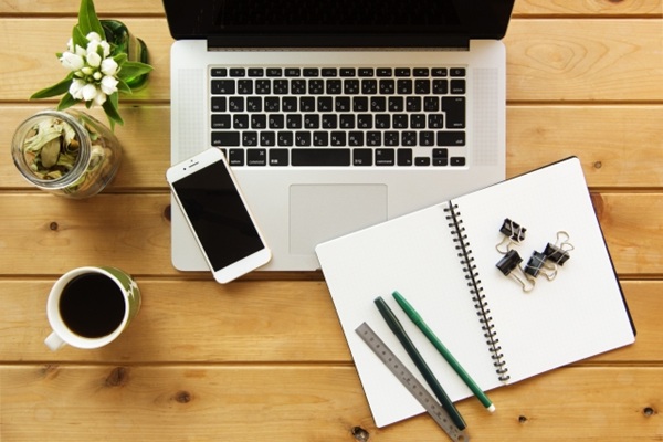 ラップトップとノート